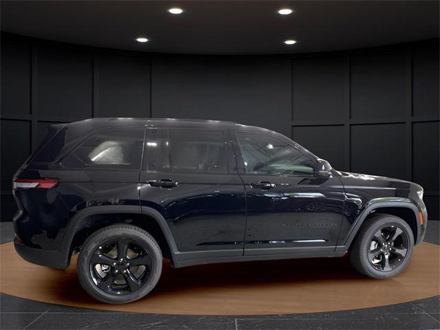 new 2025 Jeep Grand Cherokee car, priced at $51,504