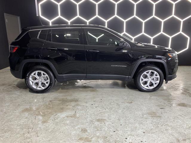 new 2024 Jeep Compass car, priced at $27,090