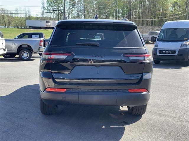 new 2024 Jeep Grand Cherokee L car, priced at $42,395