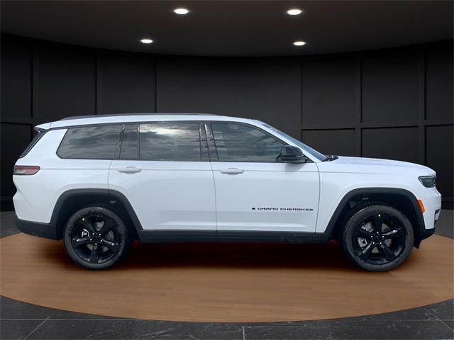 new 2025 Jeep Grand Cherokee L car, priced at $49,914