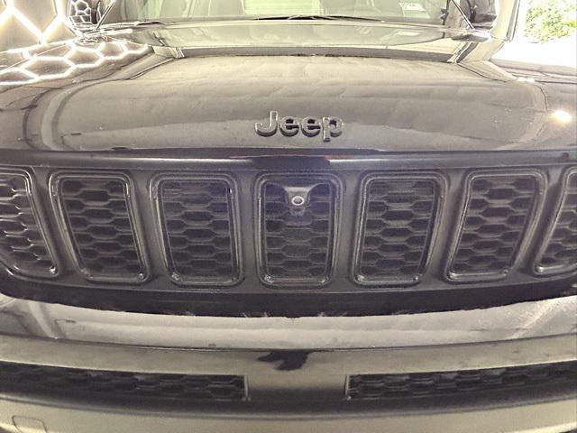 new 2025 Jeep Grand Cherokee L car, priced at $51,982