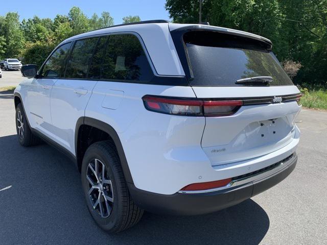new 2025 Jeep Grand Cherokee car, priced at $46,966