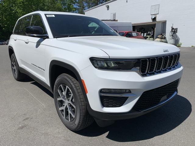 new 2025 Jeep Grand Cherokee car, priced at $46,966