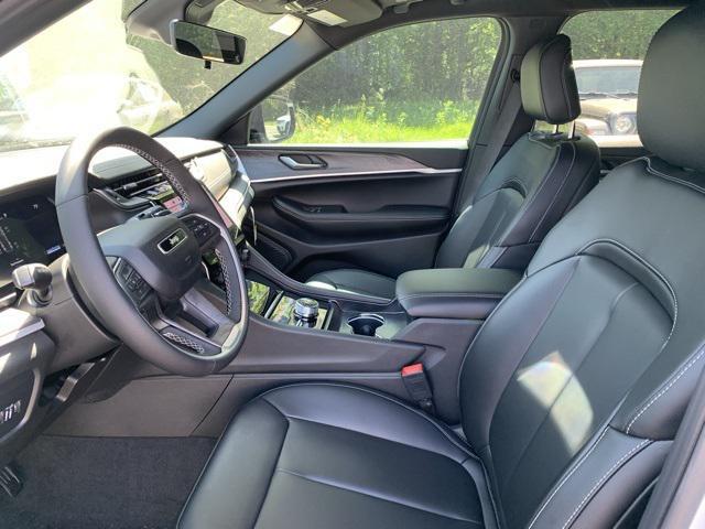 new 2025 Jeep Grand Cherokee car, priced at $46,966