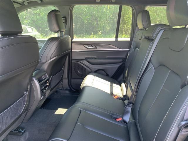 new 2025 Jeep Grand Cherokee car, priced at $46,966