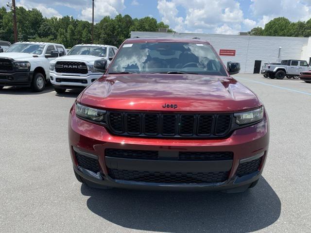 new 2024 Jeep Grand Cherokee L car, priced at $42,905