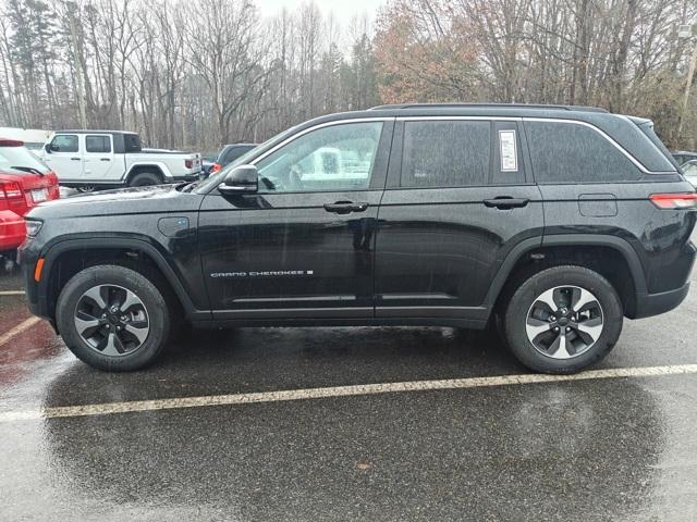 new 2024 Jeep Grand Cherokee 4xe car