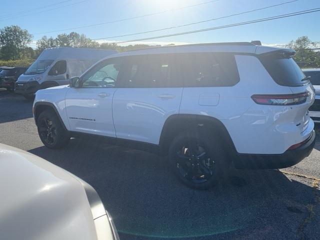 new 2025 Jeep Grand Cherokee L car, priced at $52,721