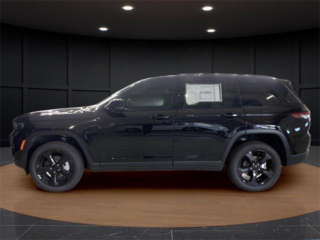 new 2025 Jeep Grand Cherokee car, priced at $48,924