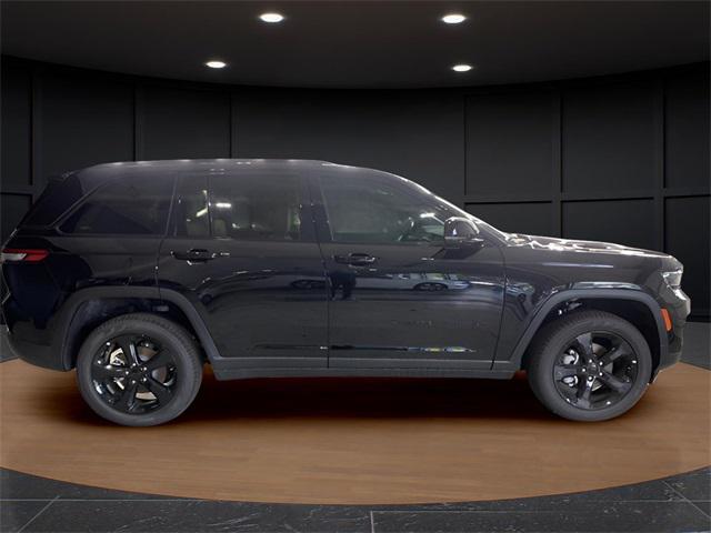 new 2025 Jeep Grand Cherokee car, priced at $48,924