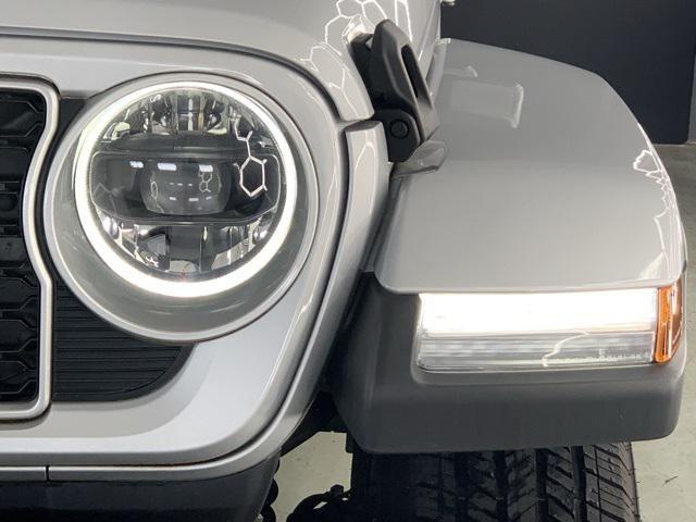 new 2024 Jeep Wrangler car, priced at $60,260