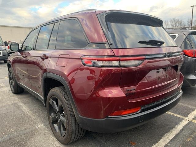 used 2024 Jeep Grand Cherokee car, priced at $38,000