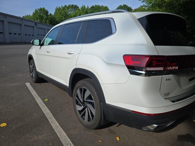 used 2024 Volkswagen Atlas car, priced at $40,000