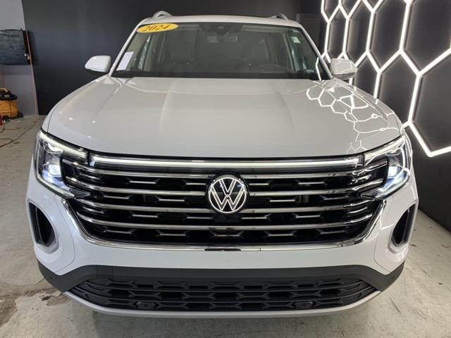 used 2024 Volkswagen Atlas car, priced at $38,700