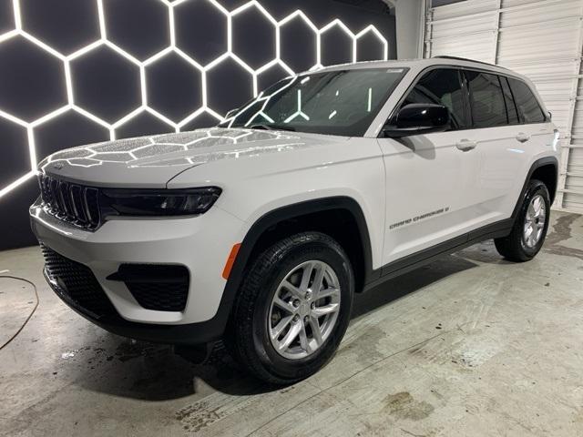 new 2025 Jeep Grand Cherokee car, priced at $35,634