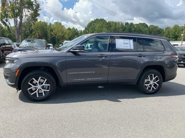 new 2025 Jeep Grand Cherokee L car, priced at $45,281