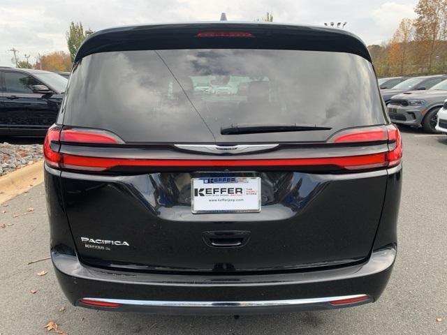 used 2022 Chrysler Pacifica car, priced at $22,000