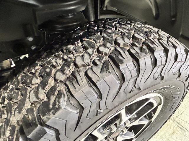 new 2025 Jeep Wrangler car, priced at $49,247