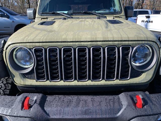 new 2025 Jeep Wrangler car, priced at $47,795