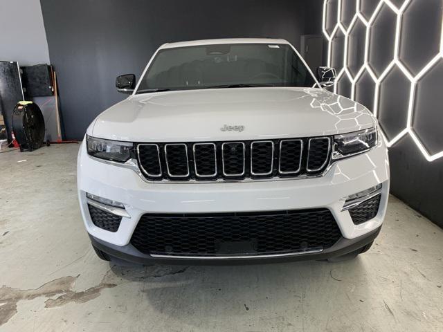 new 2025 Jeep Grand Cherokee car, priced at $47,021