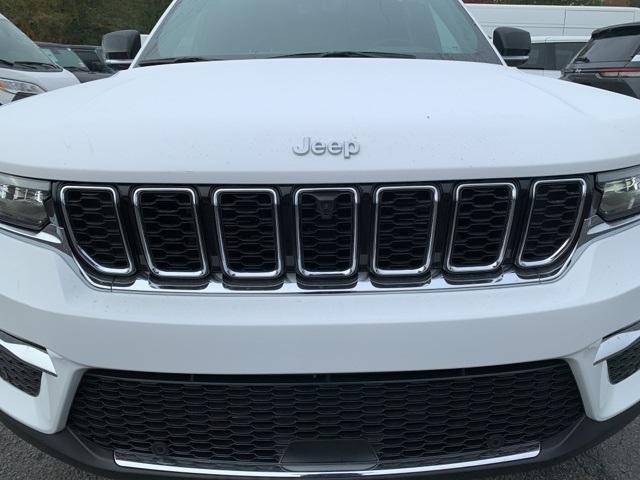 new 2025 Jeep Grand Cherokee car, priced at $47,635