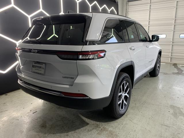 new 2025 Jeep Grand Cherokee car, priced at $47,021