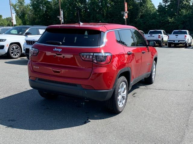 new 2024 Jeep Compass car, priced at $26,090