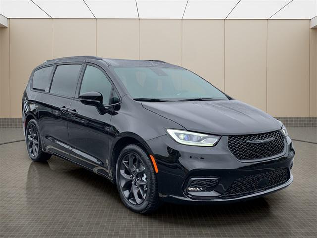 new 2026 Chrysler Pacifica car, priced at $42,110