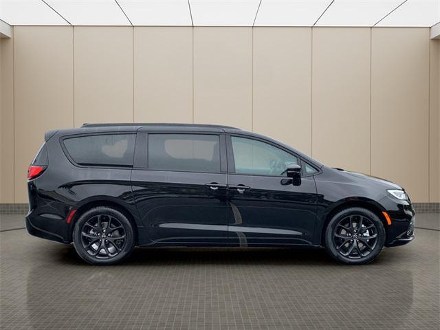 new 2026 Chrysler Pacifica car, priced at $42,110