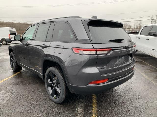new 2025 Jeep Grand Cherokee car, priced at $48,999