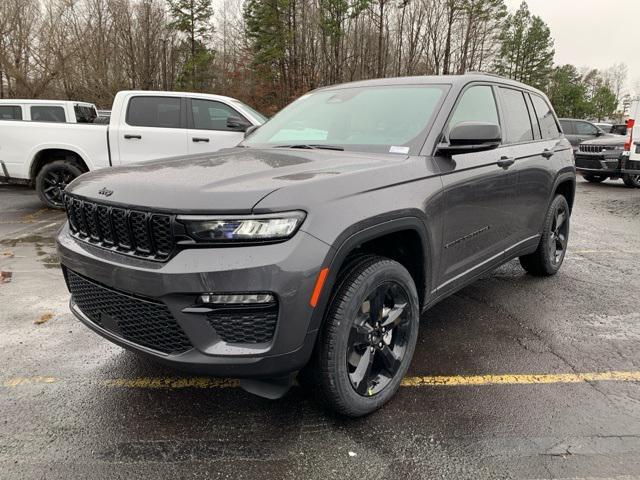 new 2025 Jeep Grand Cherokee car, priced at $48,999