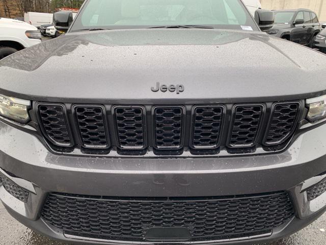new 2025 Jeep Grand Cherokee car, priced at $48,999