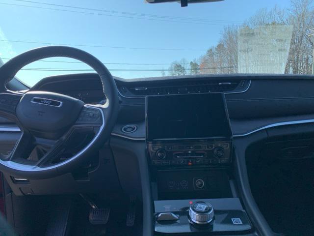 new 2025 Jeep Grand Cherokee L car, priced at $50,049