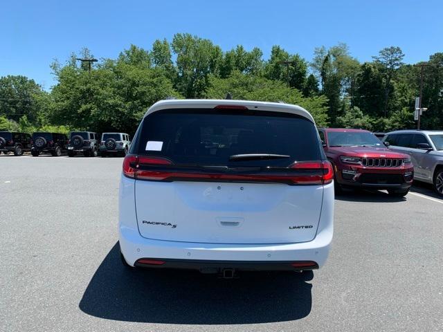 new 2024 Chrysler Pacifica car, priced at $45,488