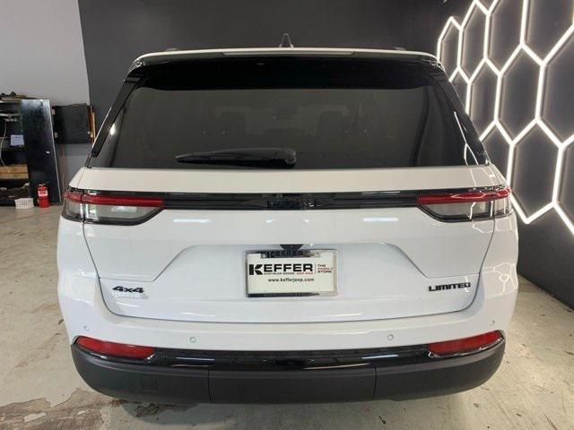 new 2025 Jeep Grand Cherokee car, priced at $51,521