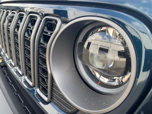new 2025 Jeep Wrangler car, priced at $54,021