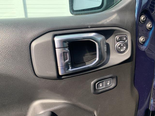new 2025 Jeep Wrangler car, priced at $54,021