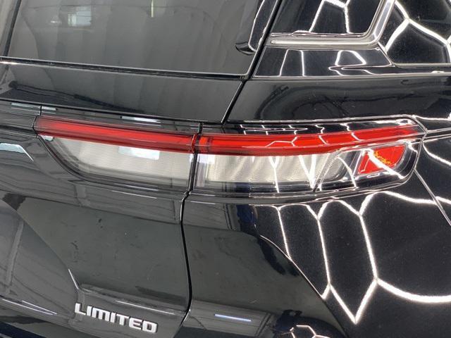 new 2025 Jeep Grand Cherokee car, priced at $52,016