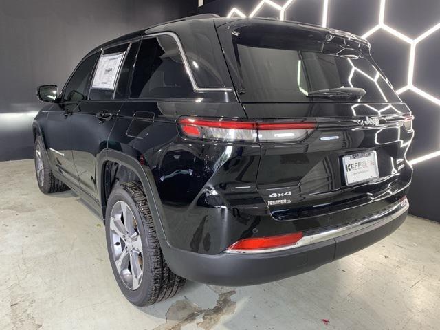 new 2025 Jeep Grand Cherokee car, priced at $52,016