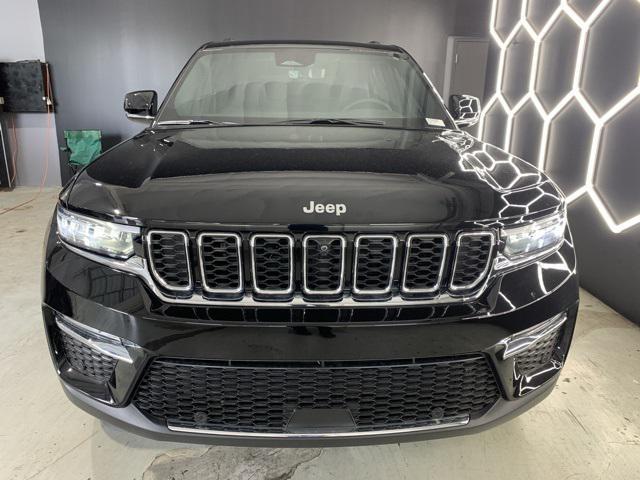 new 2025 Jeep Grand Cherokee car, priced at $52,016