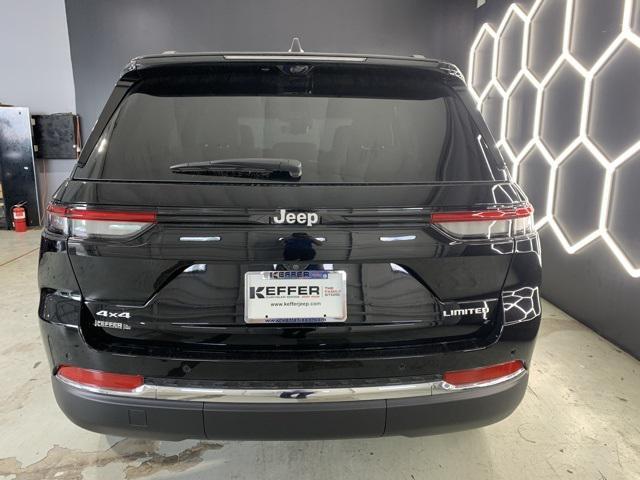 new 2025 Jeep Grand Cherokee car, priced at $52,016
