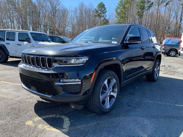 new 2025 Jeep Grand Cherokee car, priced at $49,563