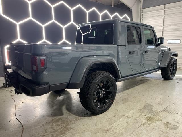 new 2025 Jeep Gladiator car, priced at $43,735