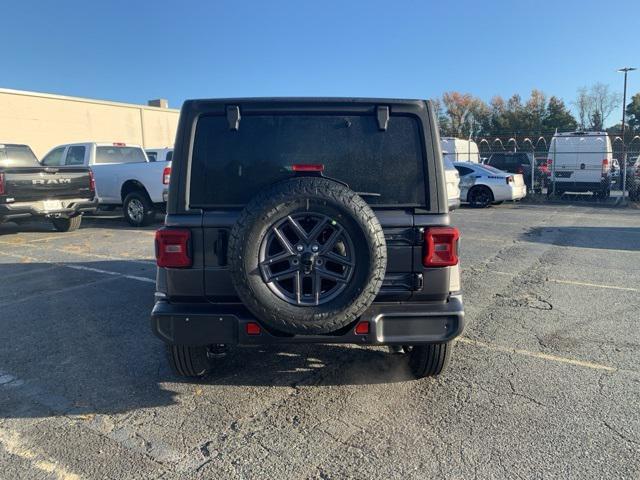 new 2025 Jeep Wrangler car, priced at $47,923