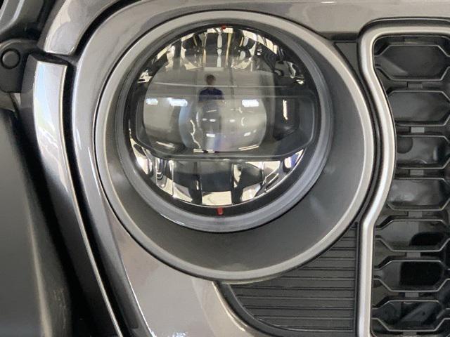 new 2025 Jeep Wrangler car, priced at $48,149