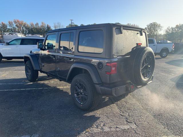 new 2025 Jeep Wrangler car, priced at $47,923