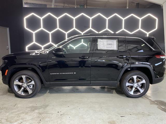 new 2025 Jeep Grand Cherokee car, priced at $48,241