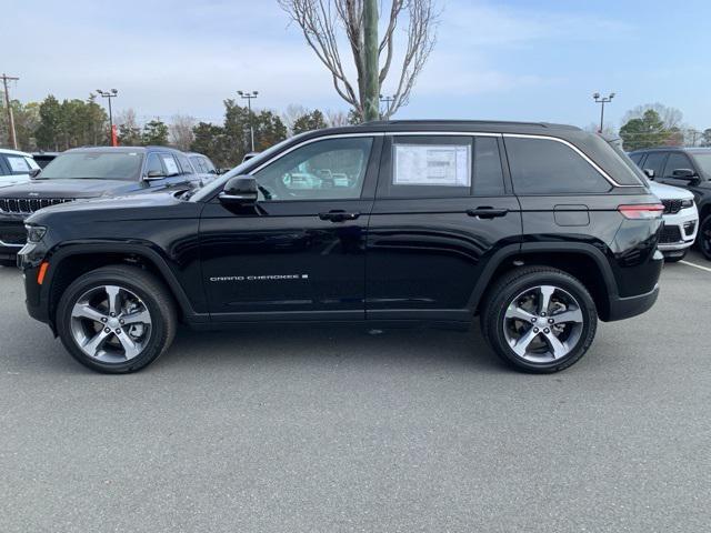 new 2025 Jeep Grand Cherokee car, priced at $47,984