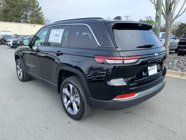 new 2025 Jeep Grand Cherokee car, priced at $47,984