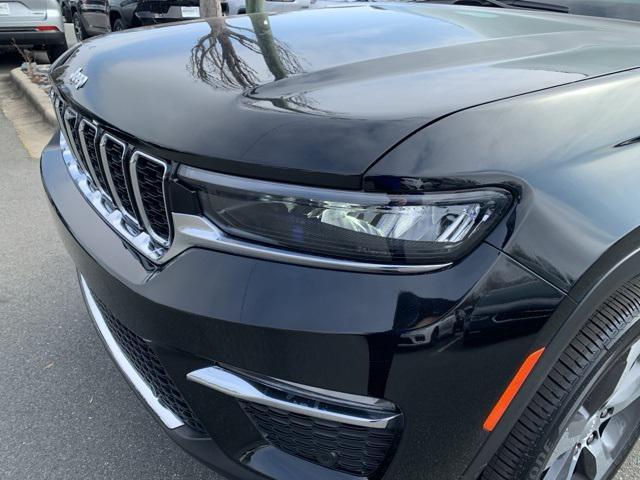 new 2025 Jeep Grand Cherokee car, priced at $47,984